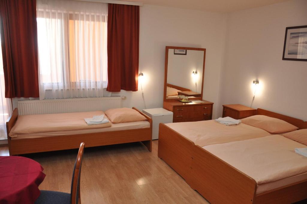 Bed and Breakfast Pansion Antonio Славонски-Брод Экстерьер фото